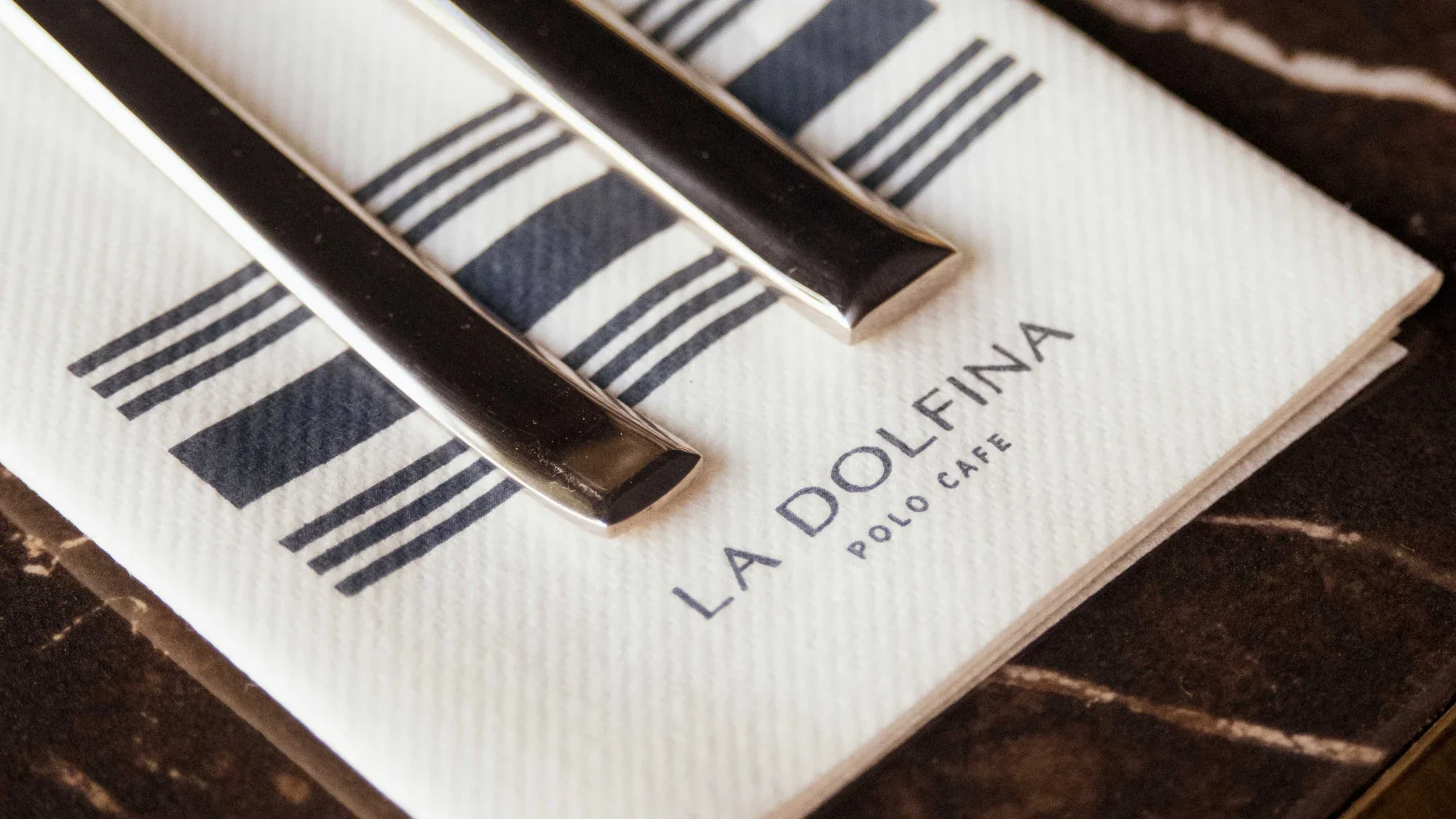 La Dolfina Polo Café